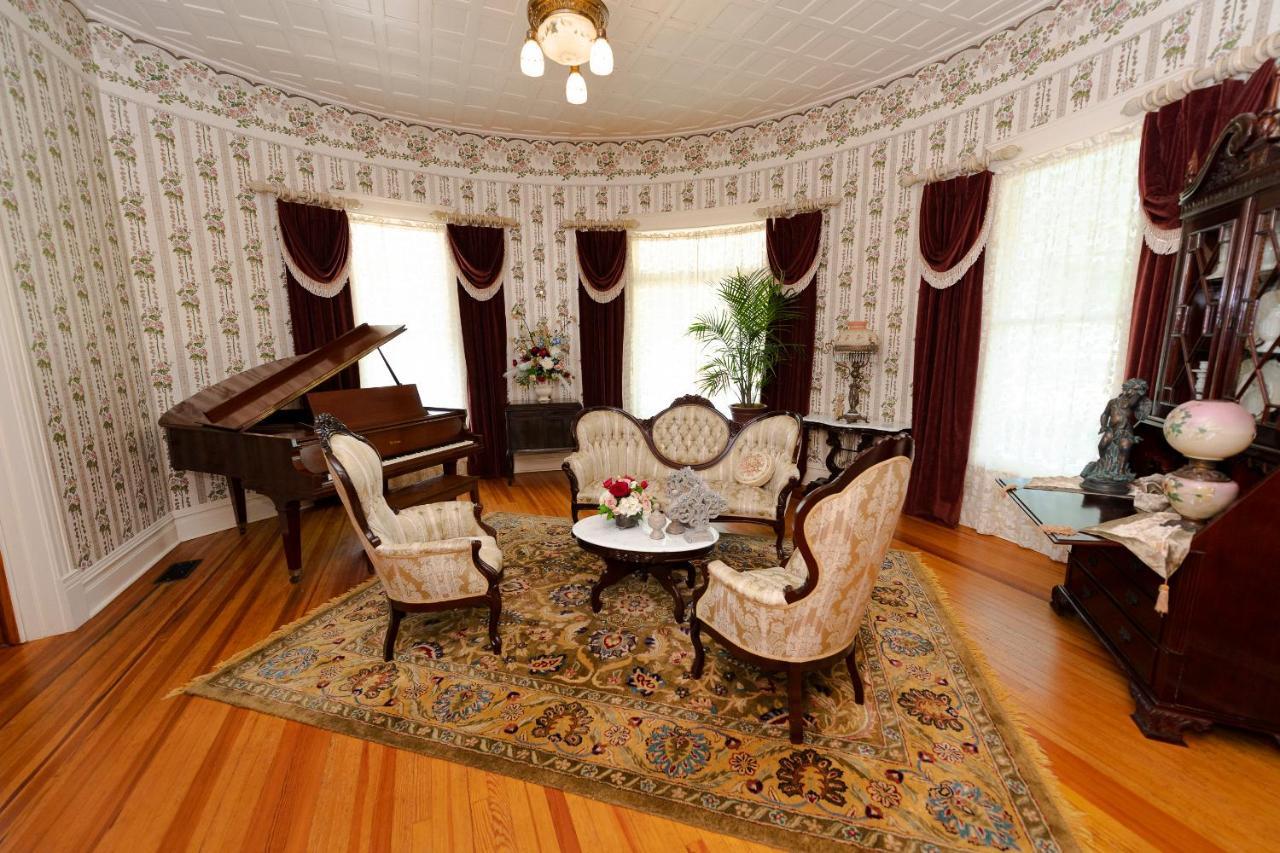 Captain Henderson House Hotell Arkadelphia Eksteriør bilde