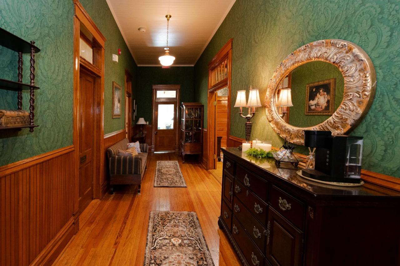 Captain Henderson House Hotell Arkadelphia Eksteriør bilde